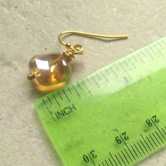 ๐โ๏ธโ๏ธ $10 Stocking Stuffers! Shimmering Yellow/Golden Warped Tile Drop Earrings - Picture 6 of 9